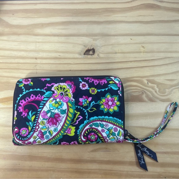Vera Bradley Petal Paisley Zip Around Wallet Wristlet - Picture 2 of 7